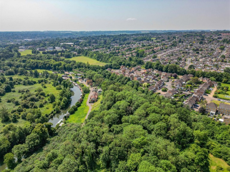 Images for Rayleigh Close, Allington EAID:BLUEBELL BID:1