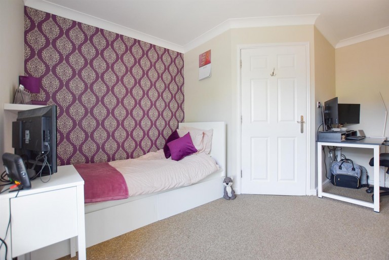 Images for High Street, Wouldham EAID:BLUEBELL BID:1