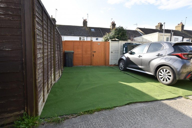 Images for Knowle Road, Wouldham EAID:BLUEBELL BID:1