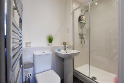 Images for Viking Road, Peters Village, Wouldham