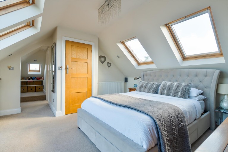 Images for Holtye Crescent, Maidstone EAID:BLUEBELL BID:1