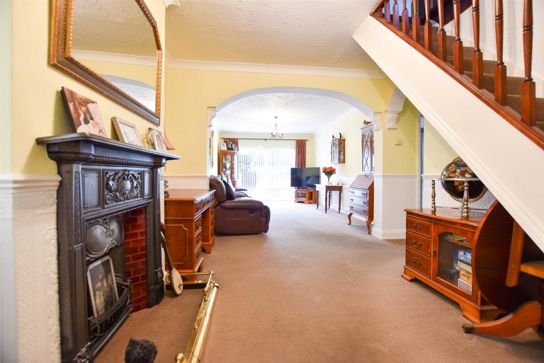 Images for High Street, Halling EAID:BLUEBELL BID:1