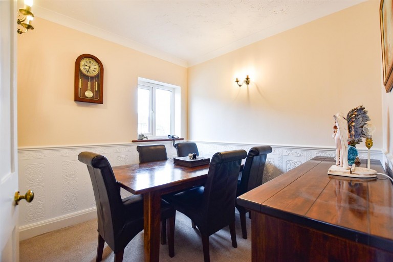 Images for High Street, Halling EAID:BLUEBELL BID:1