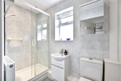 Images for The Oaks, Aylesford
