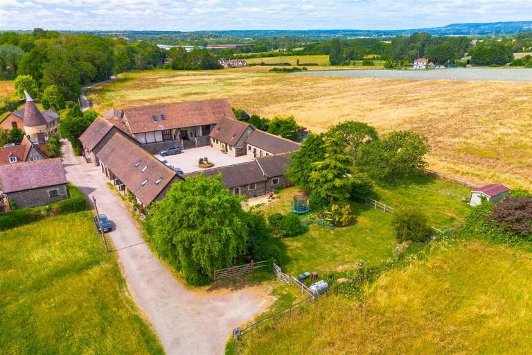 Images for East Barn, Great Cossington Farm, Aylesford EAID:BLUEBELL BID:1