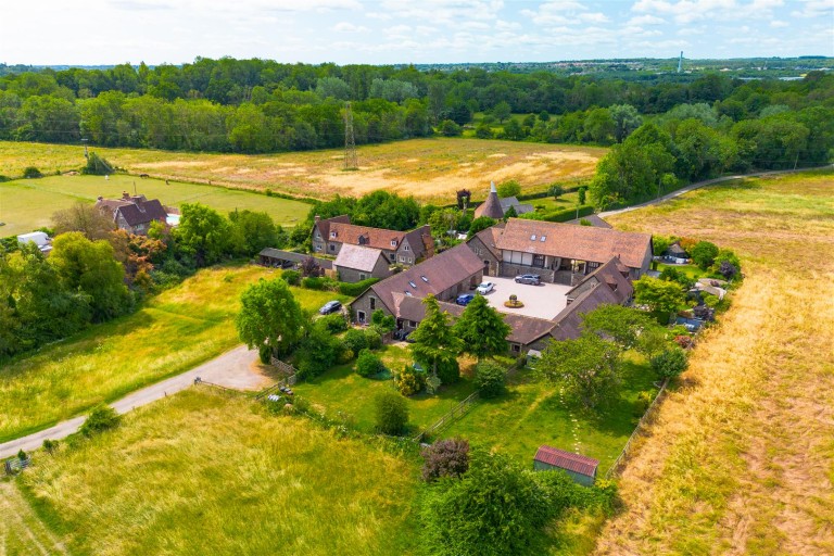 Images for East Barn, Great Cossington Farm, Aylesford EAID:BLUEBELL BID:1