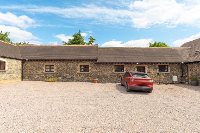 Images for East Barn, Great Cossington Farm, Aylesford EAID:BLUEBELL BID:1