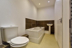 Images for Essex Road, Halling,