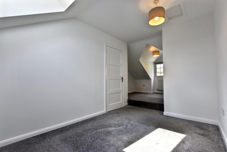 Images for Essex Road, Halling, EAID:BLUEBELL BID:1