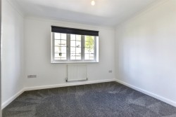 Images for Essex Road, Halling,