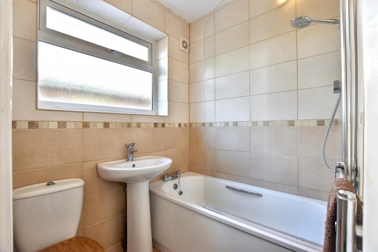 Images for Sandling Court, Sandling Lane, Penenden Heath, Maidstone EAID:BLUEBELL BID:1