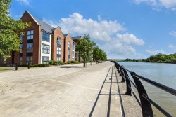 Images for 3 Narwhal Crescent, Wouldham