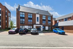 Images for 3 Narwhal Crescent, Wouldham