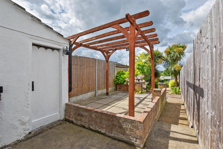 Images for Rochester Road, Burham EAID:BLUEBELL BID:1