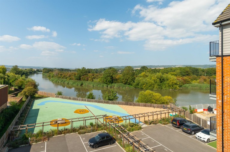 Images for The Retreat, Mill Hall, Aylesford EAID:BLUEBELL BID:1