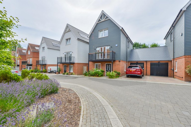 Images for Yew Tree Road, Dunton Green, Sevenoaks EAID:BLUEBELL BID:1