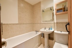 Images for East Barn, Great Cossington Farm, Aylesford