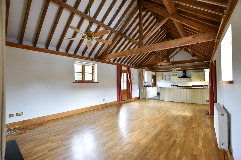 Images for East Barn, Great Cossington Farm, Aylesford EAID:BLUEBELL BID:1