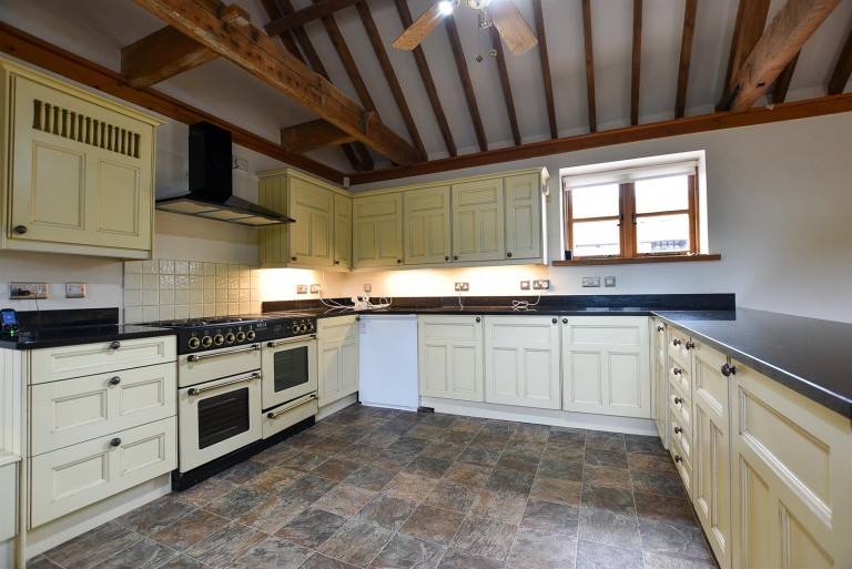 Images for East Barn, Great Cossington Farm, Aylesford EAID:BLUEBELL BID:1