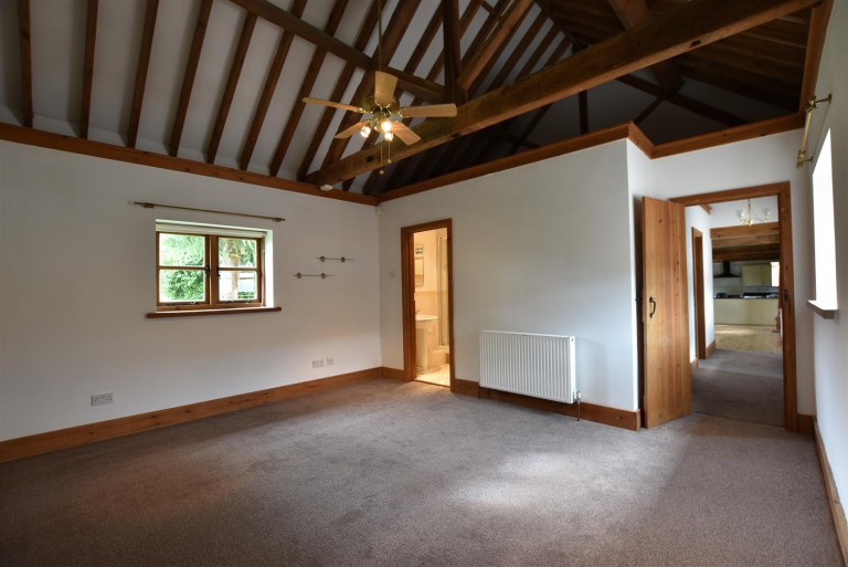 Images for East Barn, Great Cossington Farm, Aylesford EAID:BLUEBELL BID:1