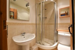 Images for East Barn, Great Cossington Farm, Aylesford