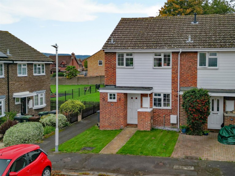 Images for Cronin Close, Larkfield EAID:BLUEBELL BID:1