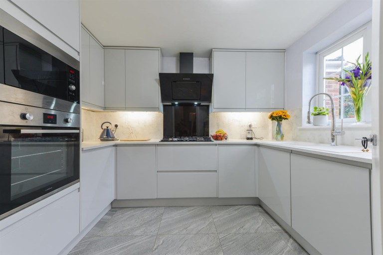 Images for Cronin Close, Larkfield EAID:BLUEBELL BID:1