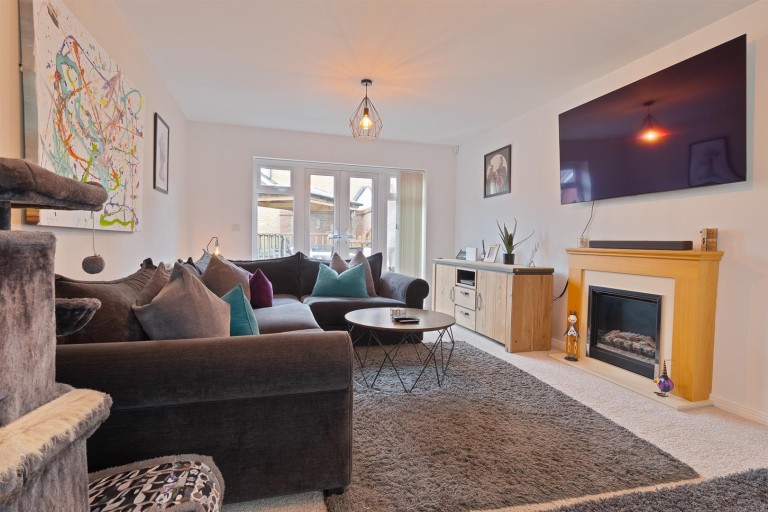 Images for The Fields, Hoo EAID:BLUEBELL BID:1