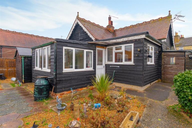 Images for Mackenders Lane, Eccles EAID:BLUEBELL BID:1