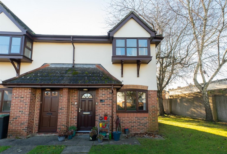 Images for Willowside, Snodland EAID:BLUEBELL BID:1