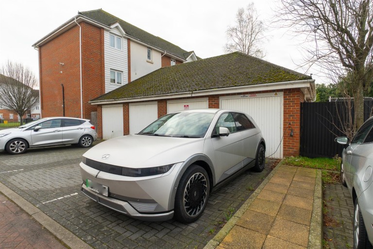 Images for Ingram Close, Larkfield, Aylesford EAID:BLUEBELL BID:1