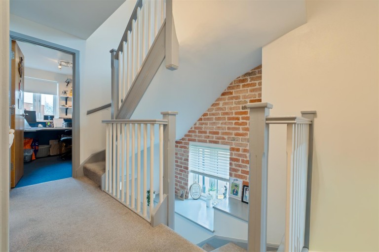 Images for Ingram Close, Larkfield, Aylesford EAID:BLUEBELL BID:1