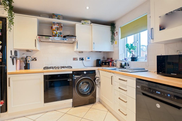 Images for Ingram Close, Larkfield, Aylesford EAID:BLUEBELL BID:1