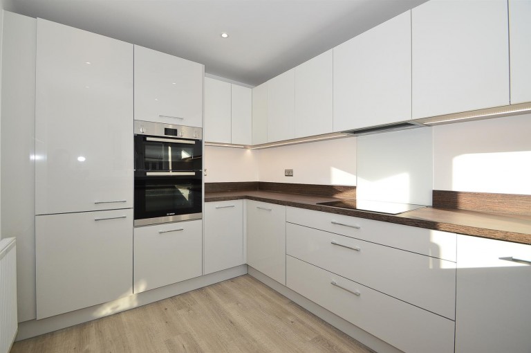 Images for Amisse Drive, Holborough Lakes EAID:BLUEBELL BID:1