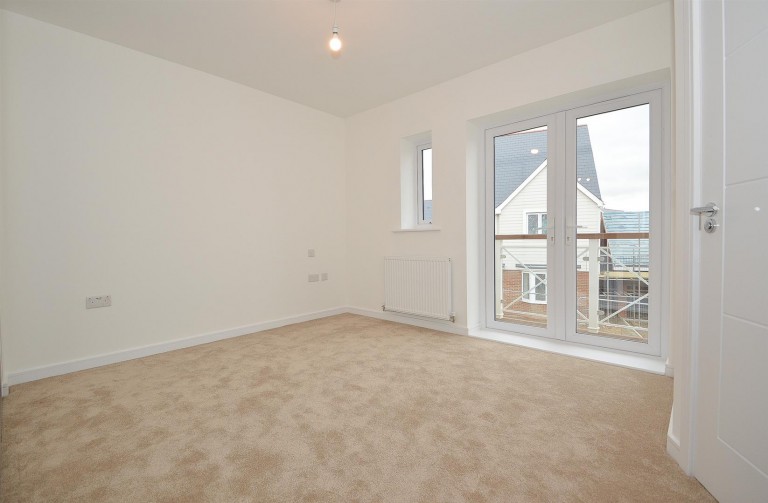 Images for Amisse Drive, Holborough Lakes EAID:BLUEBELL BID:1