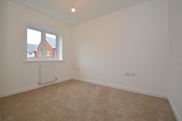 Images for Amisse Drive, Holborough Lakes EAID:BLUEBELL BID:1