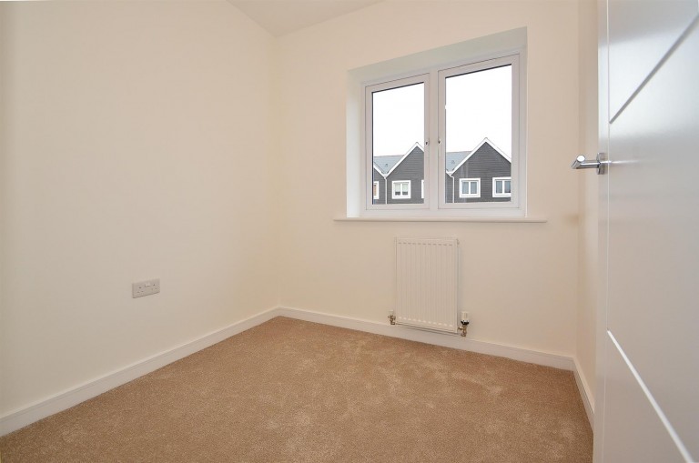 Images for Amisse Drive, Holborough Lakes EAID:BLUEBELL BID:1