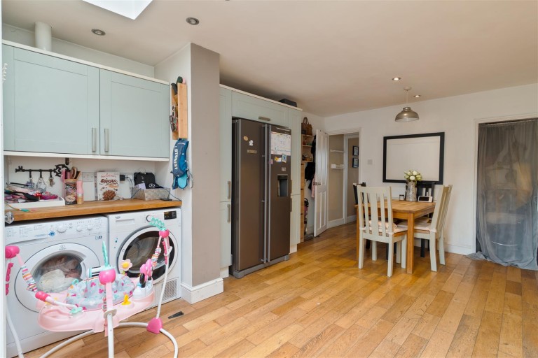 Images for High Street, Wouldham EAID:BLUEBELL BID:1