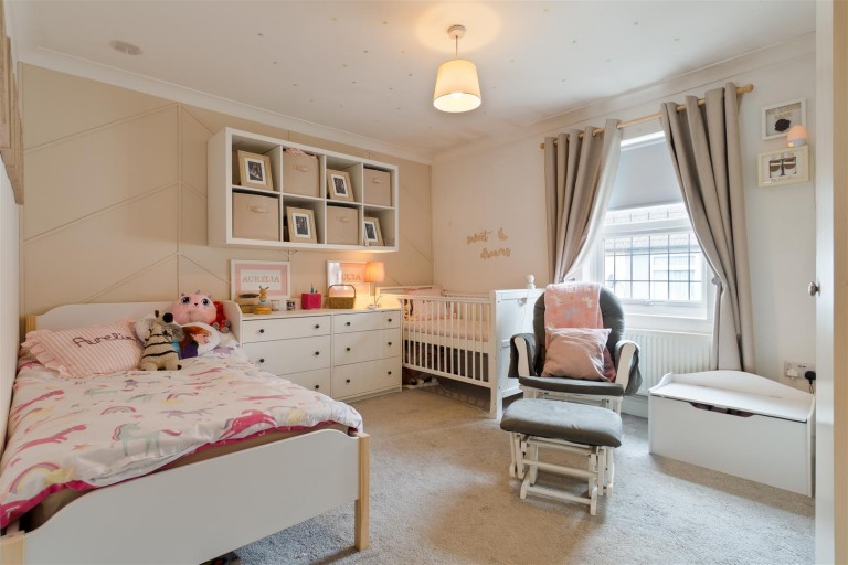 Images for High Street, Wouldham EAID:BLUEBELL BID:1