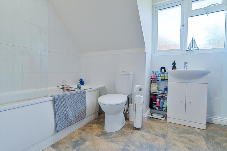 Images for Moncktons Lane, Maidstone EAID:BLUEBELL BID:1