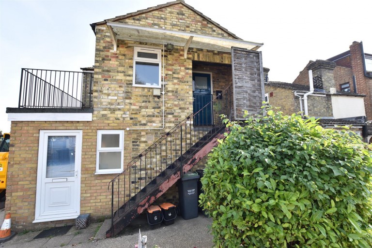 Images for 4-6 New Road, Ditton EAID:BLUEBELL BID:1