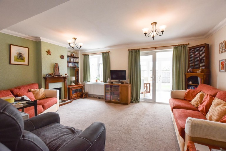 Images for Brisleys Row, Burham EAID:BLUEBELL BID:1