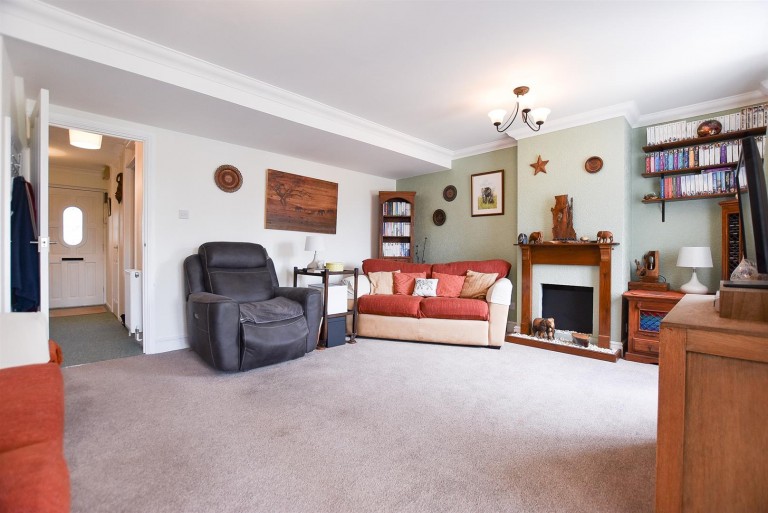 Images for Brisleys Row, Burham EAID:BLUEBELL BID:1