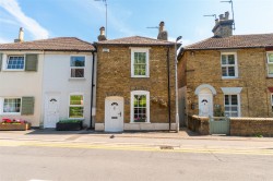 Images for Gwendoline Cottage, Rochester Road, Aylesford