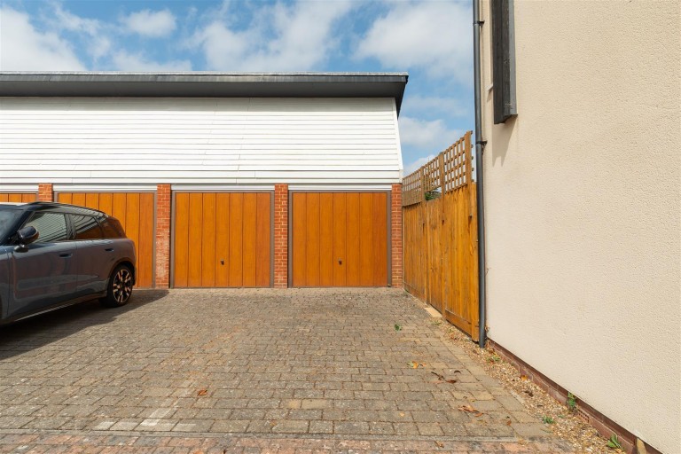Images for John Day Close, Coxheath, Maidstone EAID:BLUEBELL BID:1