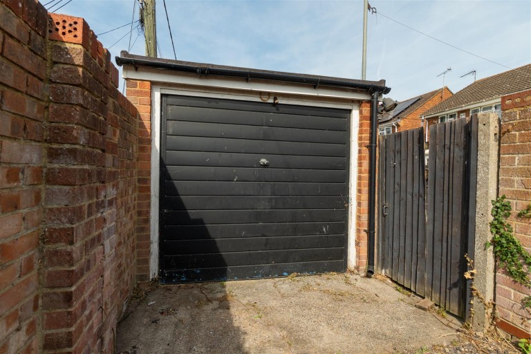 Images for Nelson Road, Wouldham EAID:BLUEBELL BID:1